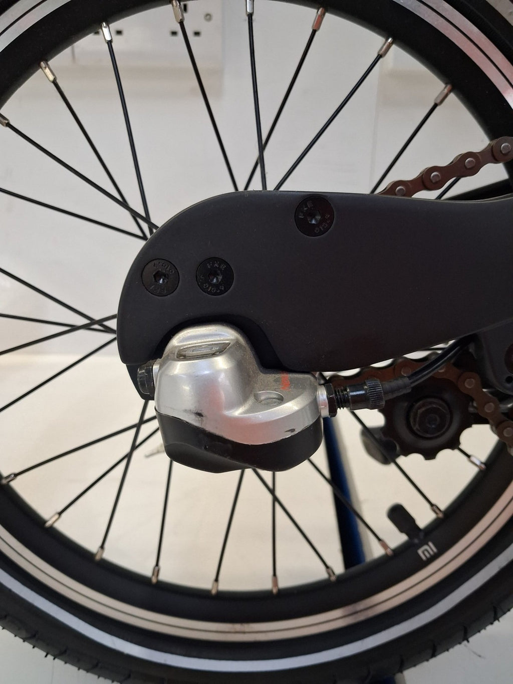 Xiaomi Smart Compact 16" Wheel TFT Display Folding Bike - Black (No Charger)