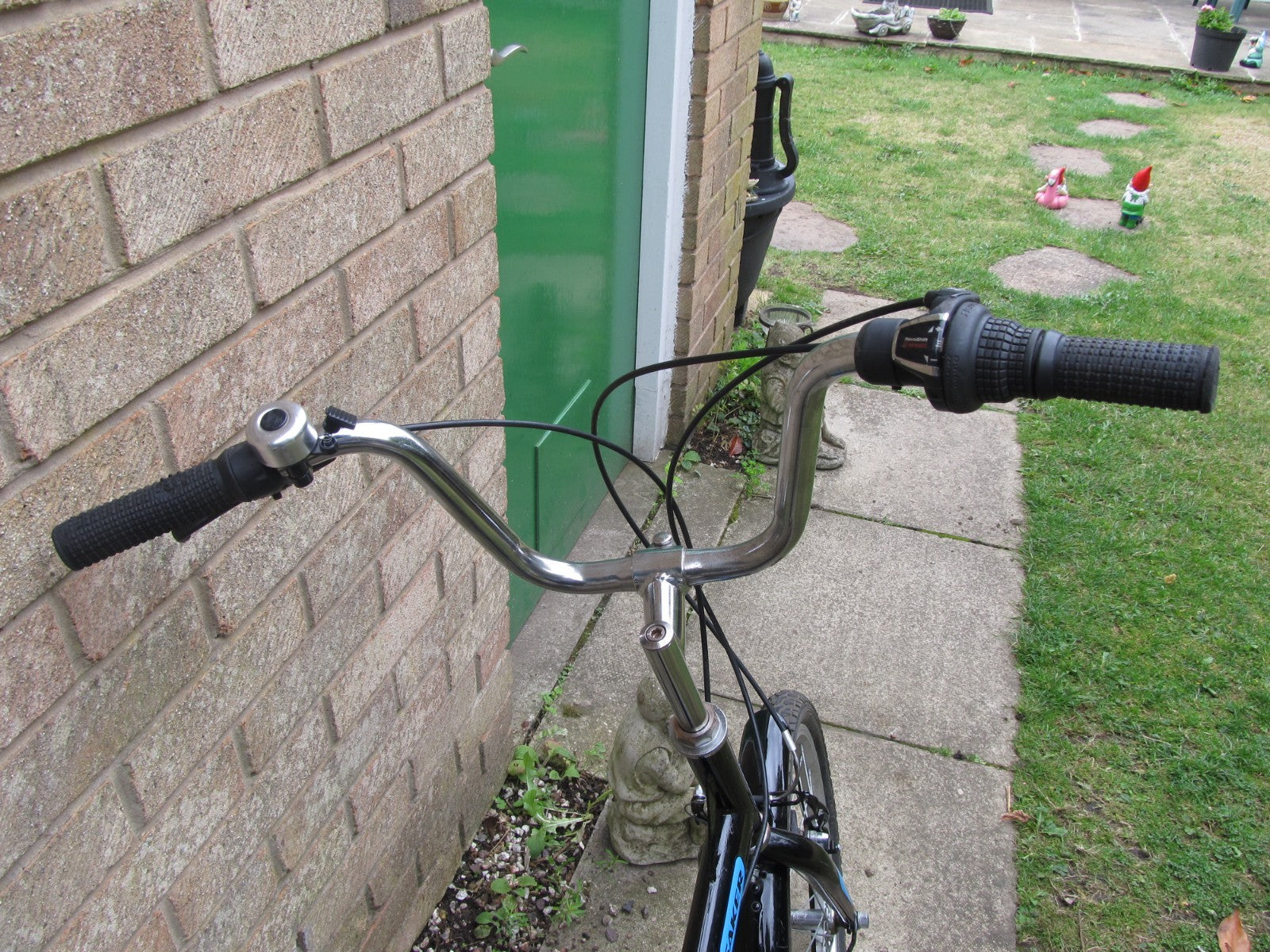 BIKE - FOLDING BIKE - 19 "WHEELS  - UNISEX - VERY GOOD CONDITION