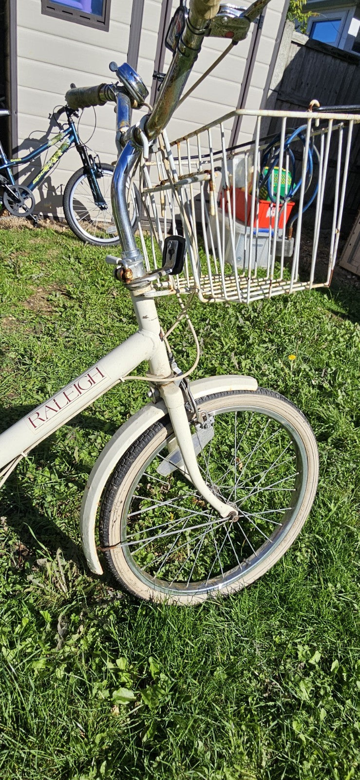 Raleigh Compact Vintage Folding Bike Bicycle 1970s Retro Cream White Nice Bike