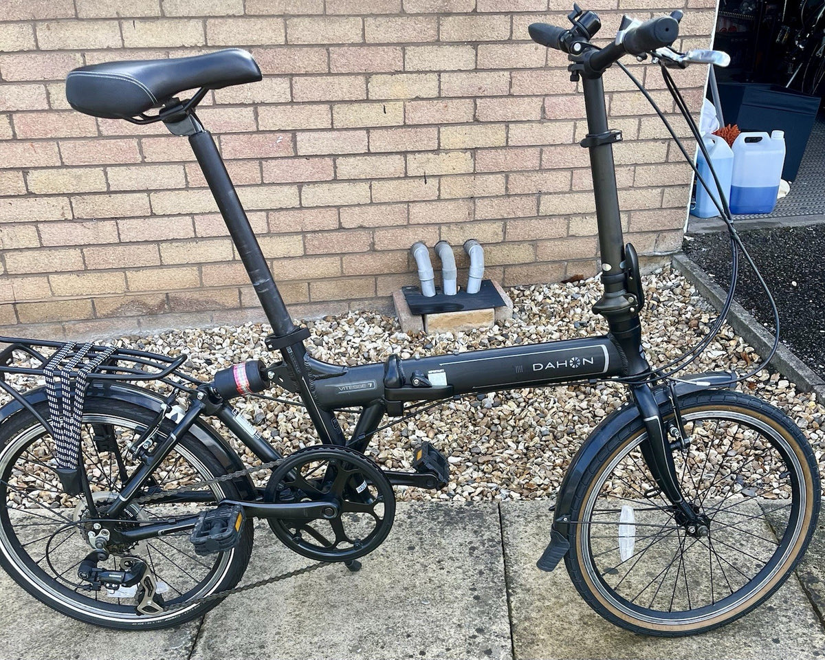 Dahon Vitesse 7 Folding Bike In Satin Black - Superb