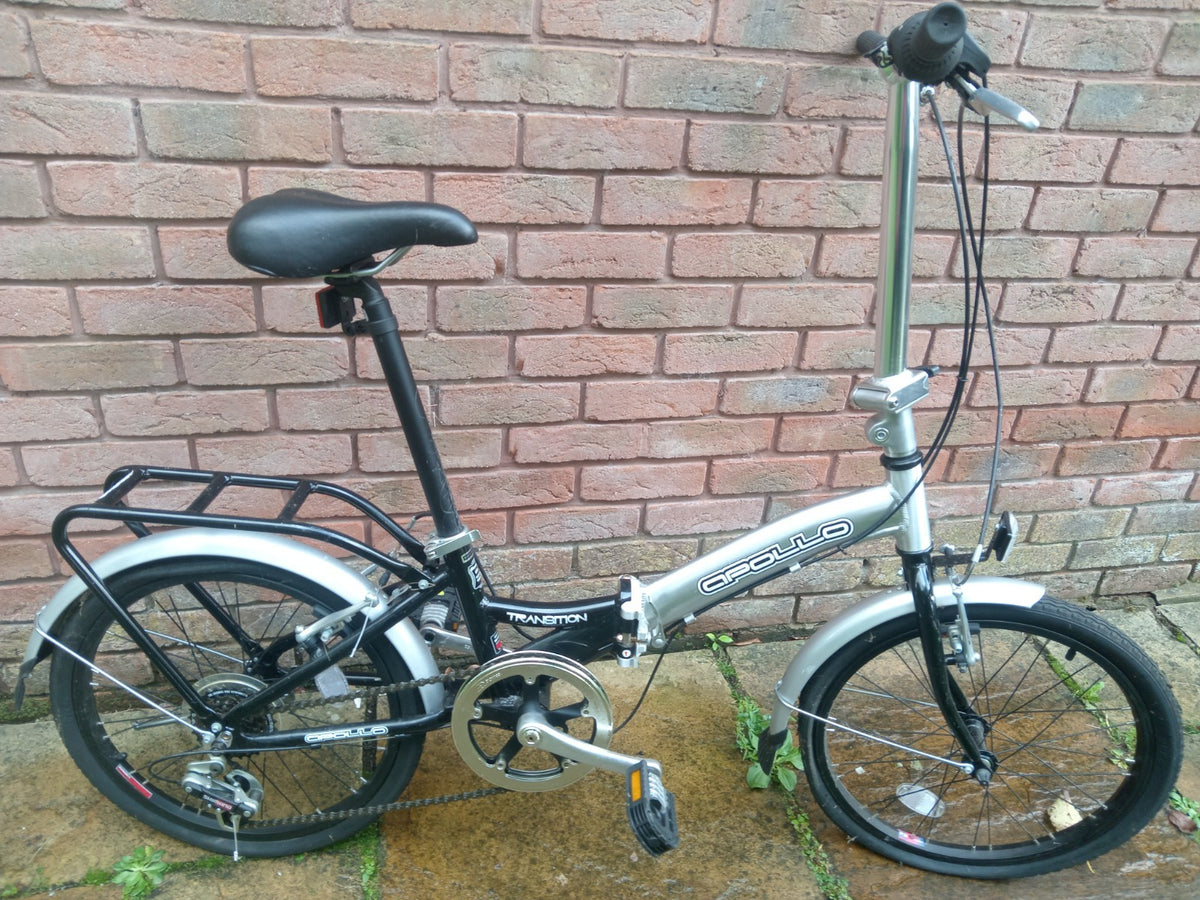 Apollo Transition 20in Folding Bike 7-Speed V-Brakes Rack Mudguards Silver/Black