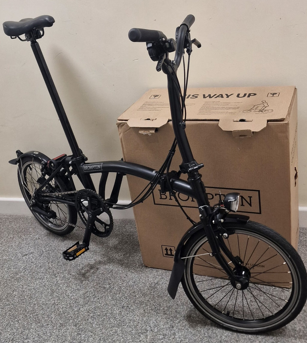Brompton Black C Line 6 Speed fold bike + Free UK & Low Co$t WORLD📦🛩 🌎📫
