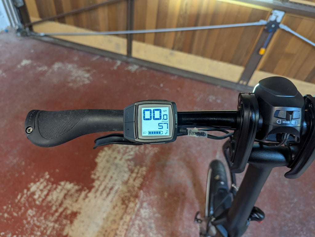 Tern Vektron S10 folding bike. Bosch Performance Line & Shimano Deore 10 gears