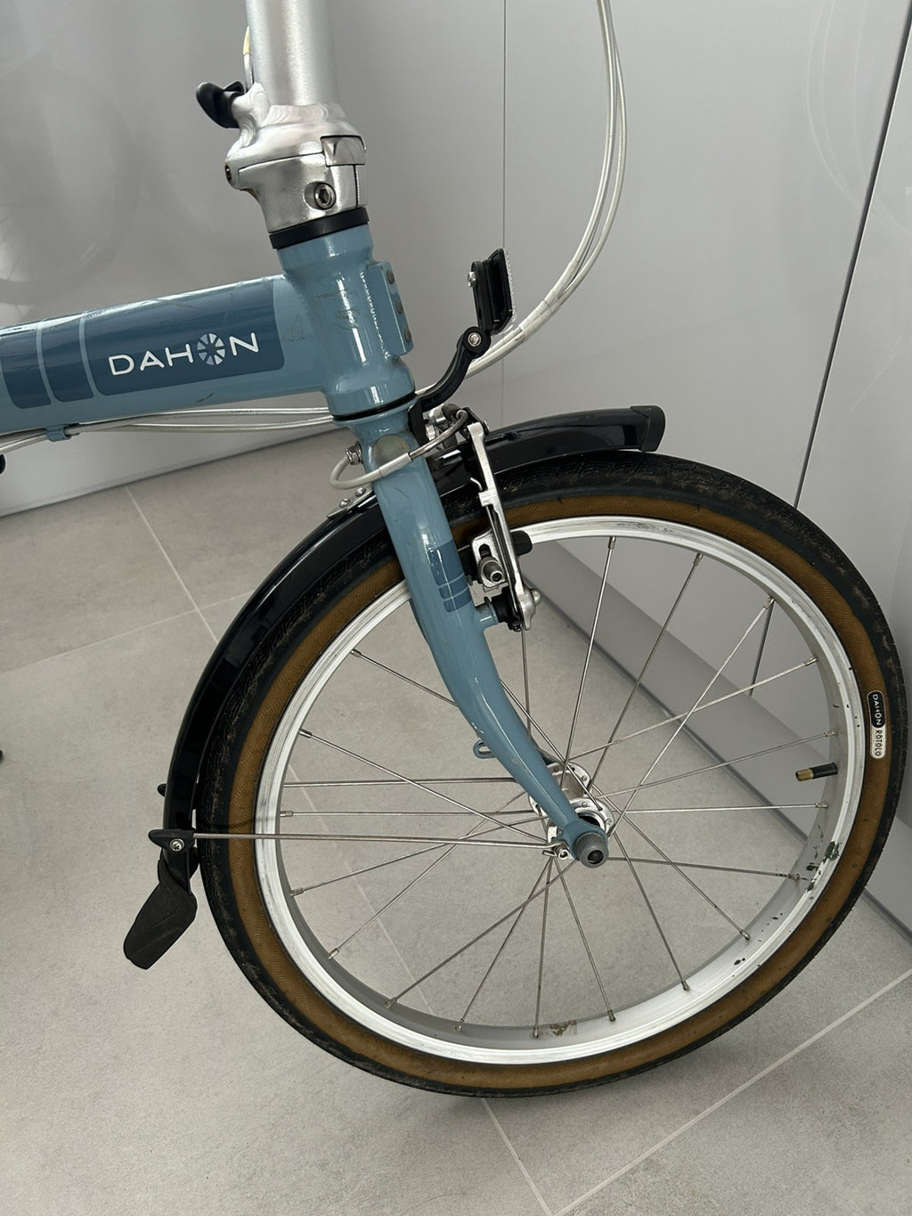 Dahon speed Folding Bike Unisex  (Excellent Condition)