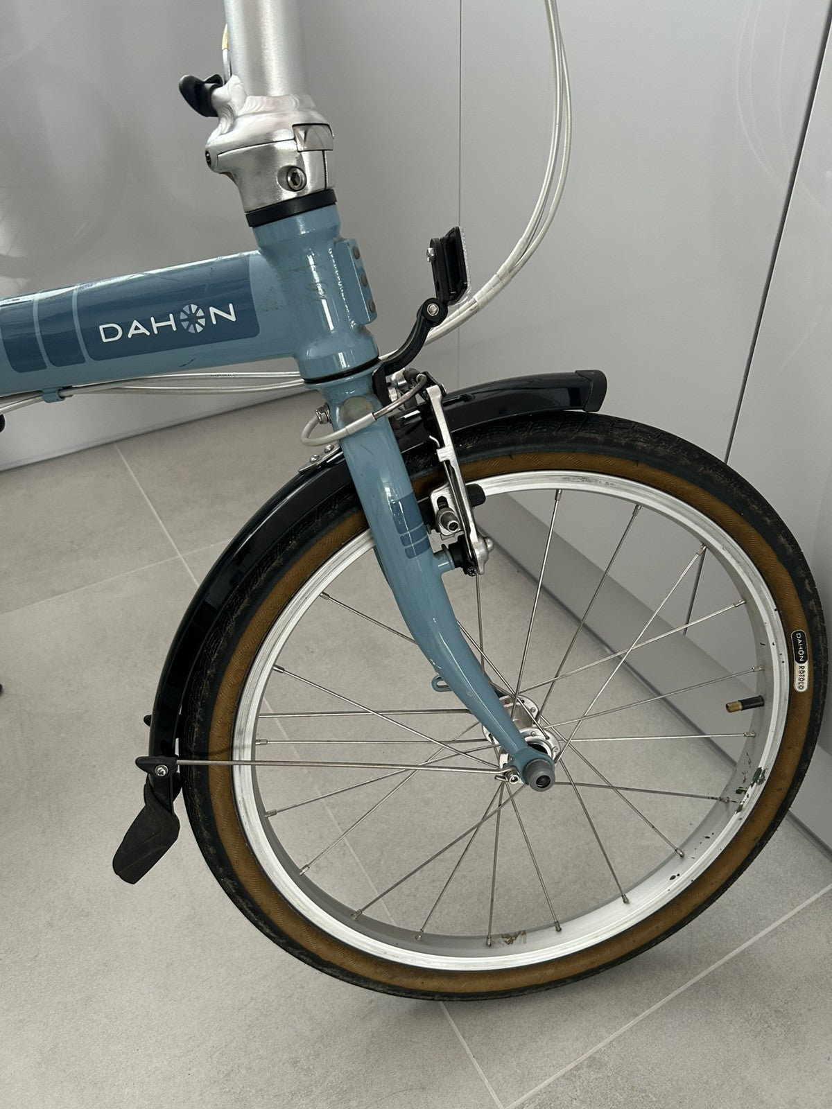 Dahon speed Folding Bike Unisex  (Excellent Condition)