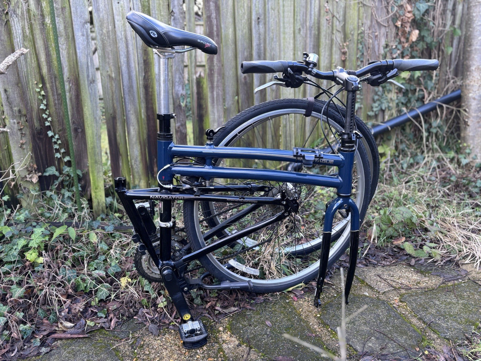 Montague Navigator Full-Size Folding bike - Medium - 27 Speed
