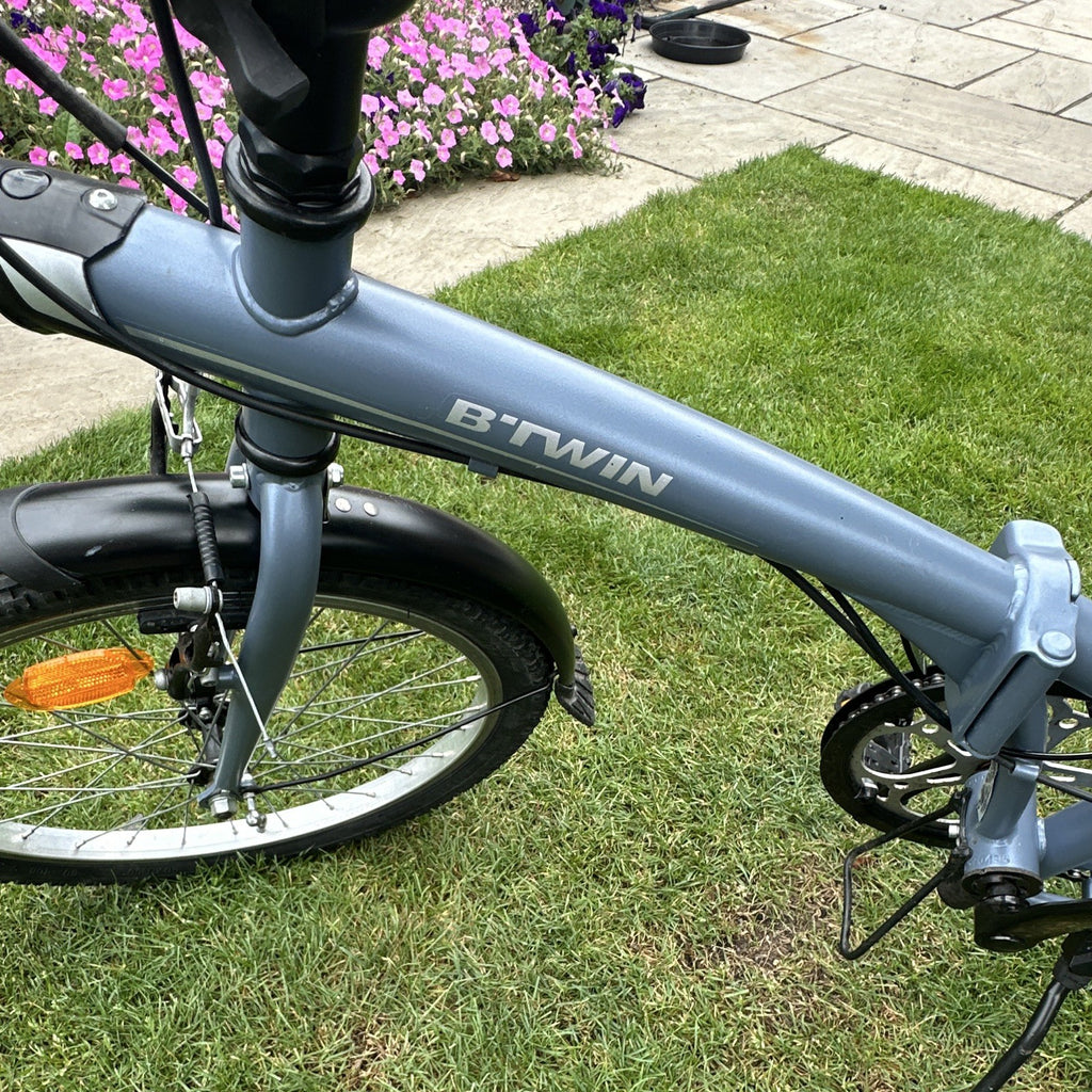 B'TWIN Tilt 120 20in Folding Bike Grey/Black Rear Rack Mudguards Reflectors