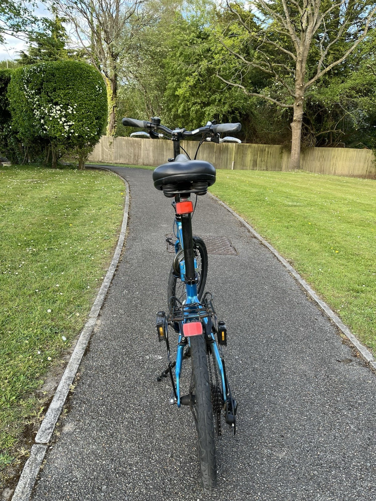 Raleigh Ugo Folding Bike - Blue. Great Deal. Go Cycle Around Your Area