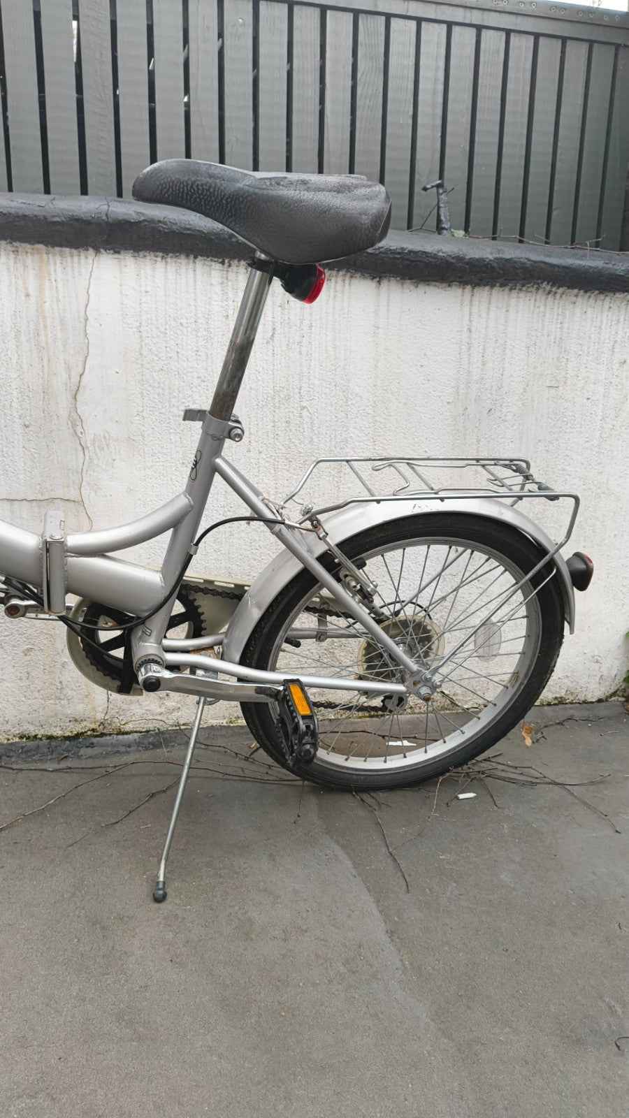 Raleigh Eclipse Folding Bike Shimano 6 Speed Gears - Silver color - Used