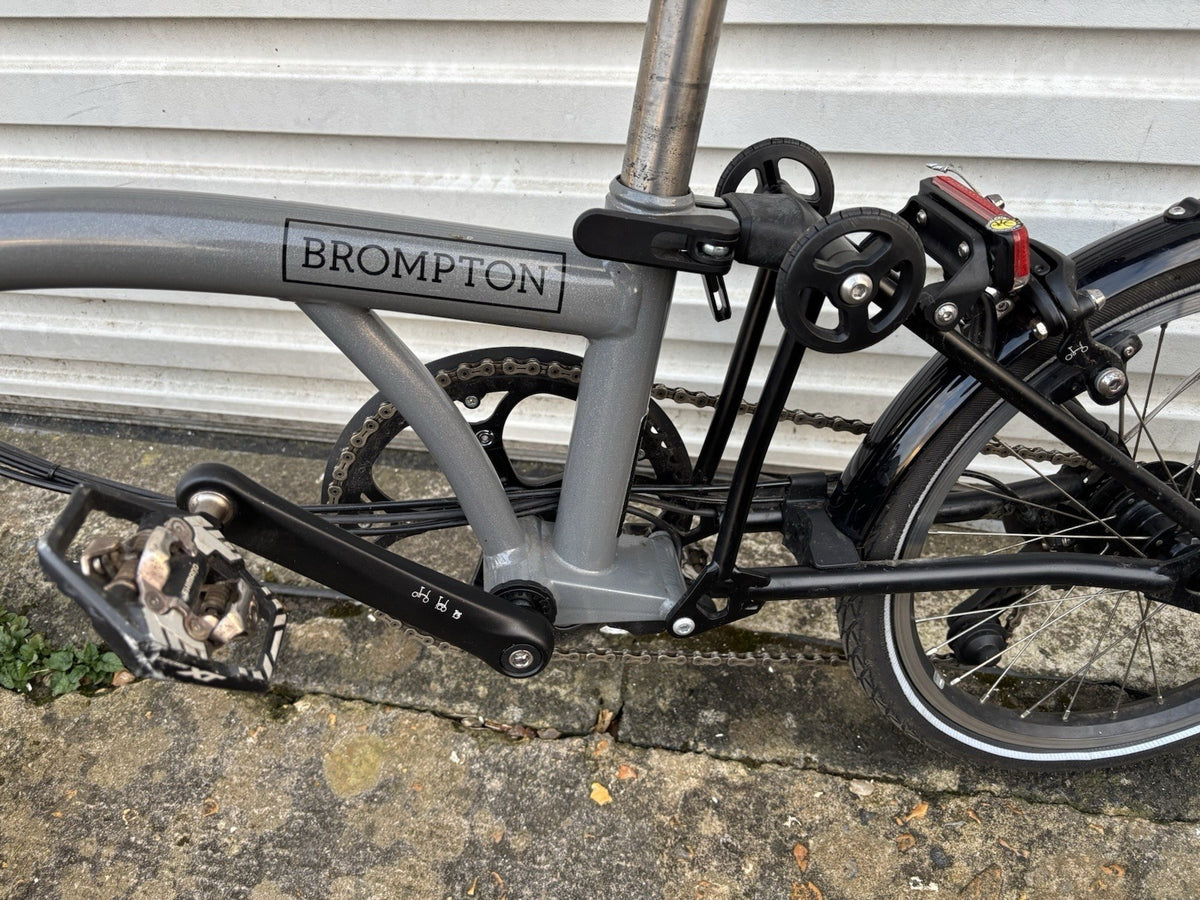 Brompton P Line Urban Electric – Grey – very little use