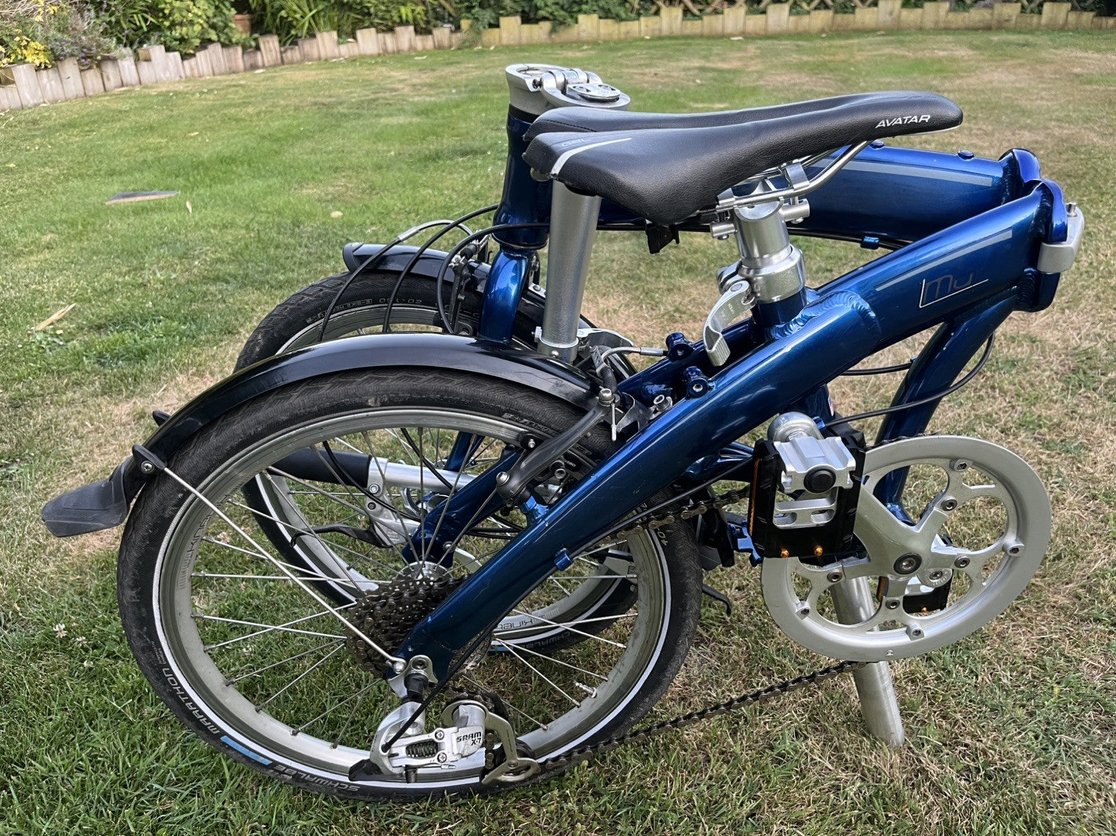 Dahon MU P8 Speed Folding Bike 20" Wheel Blue