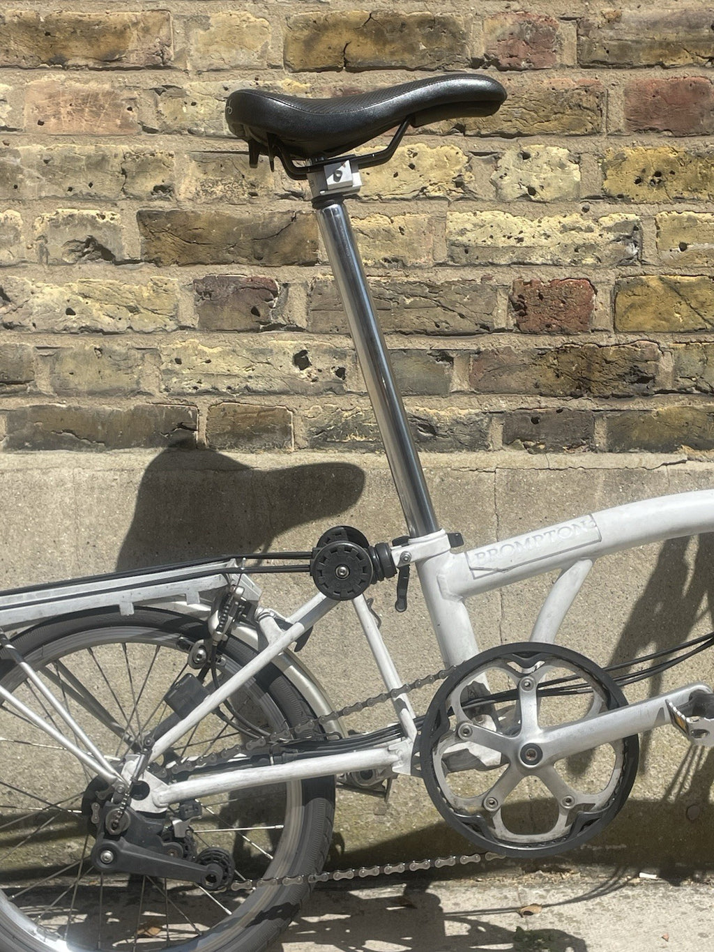 Brompton M6R Folding Bike - Luggage Rack - Papyrus White