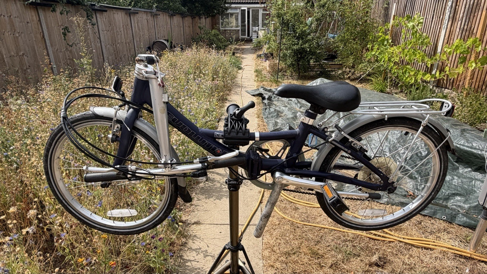 Dahon Revolution Compact 20in Folding Bike Blue/Silver  Brompton
