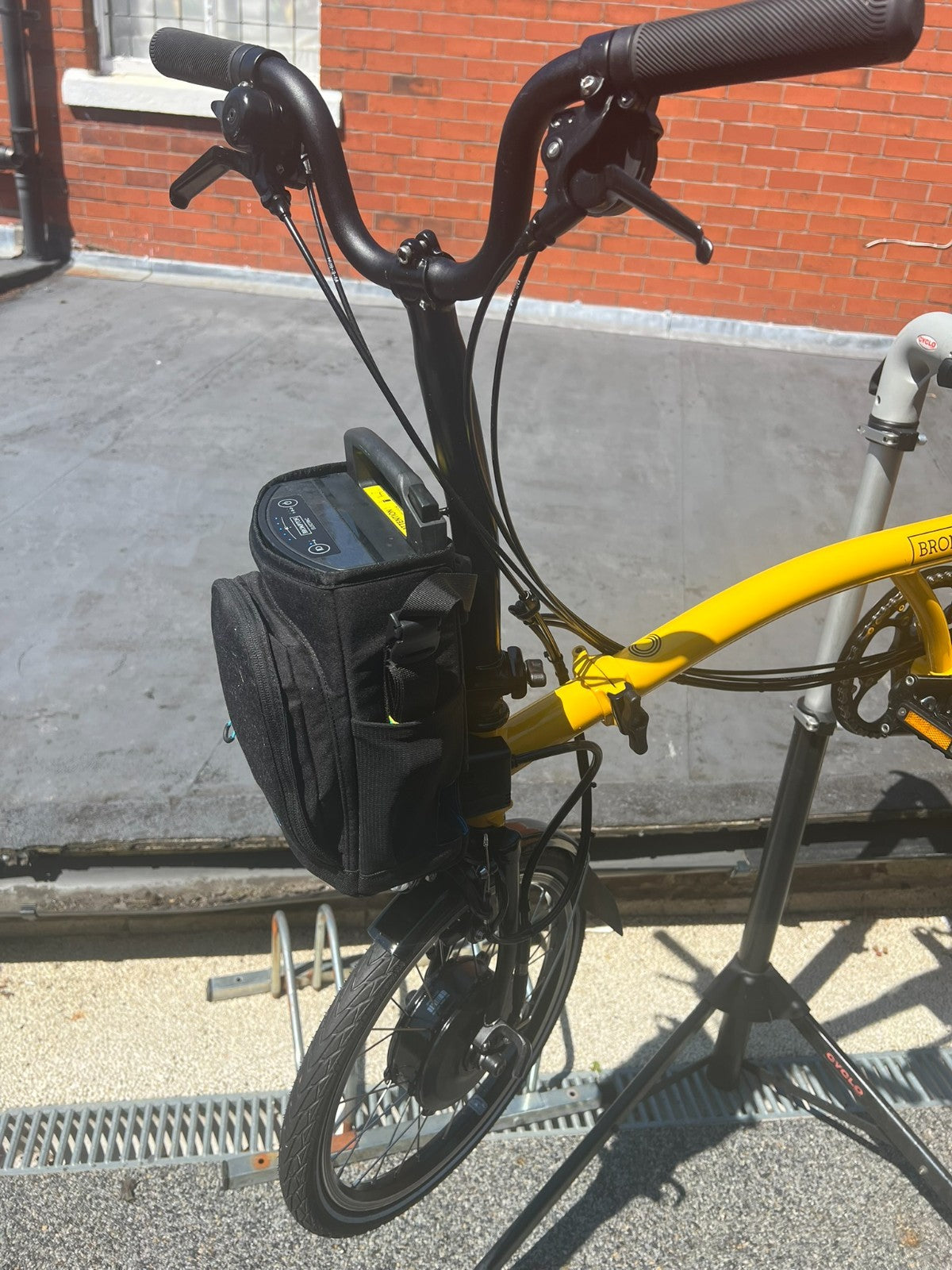 Brompton C Line 6 Speed Folding Bike Bumble bee yellow - 65 miles