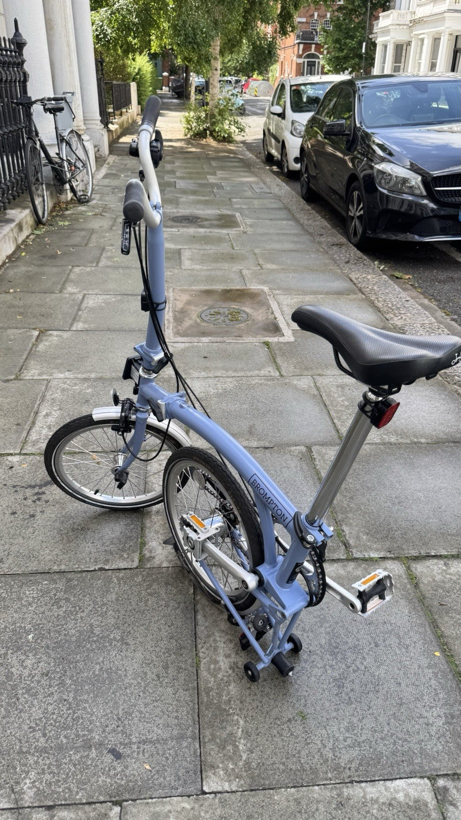 Brompton Folding Bike 3-Speed cloud blue