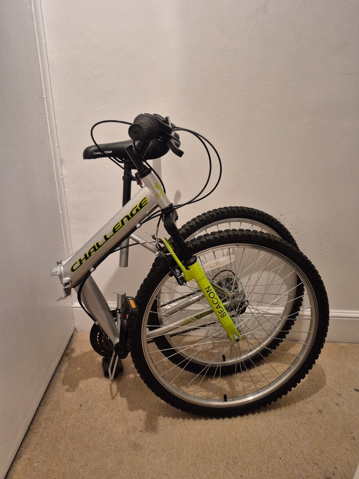 Challenge Beacon 26 inch Wheel Size Mens Folding Bike