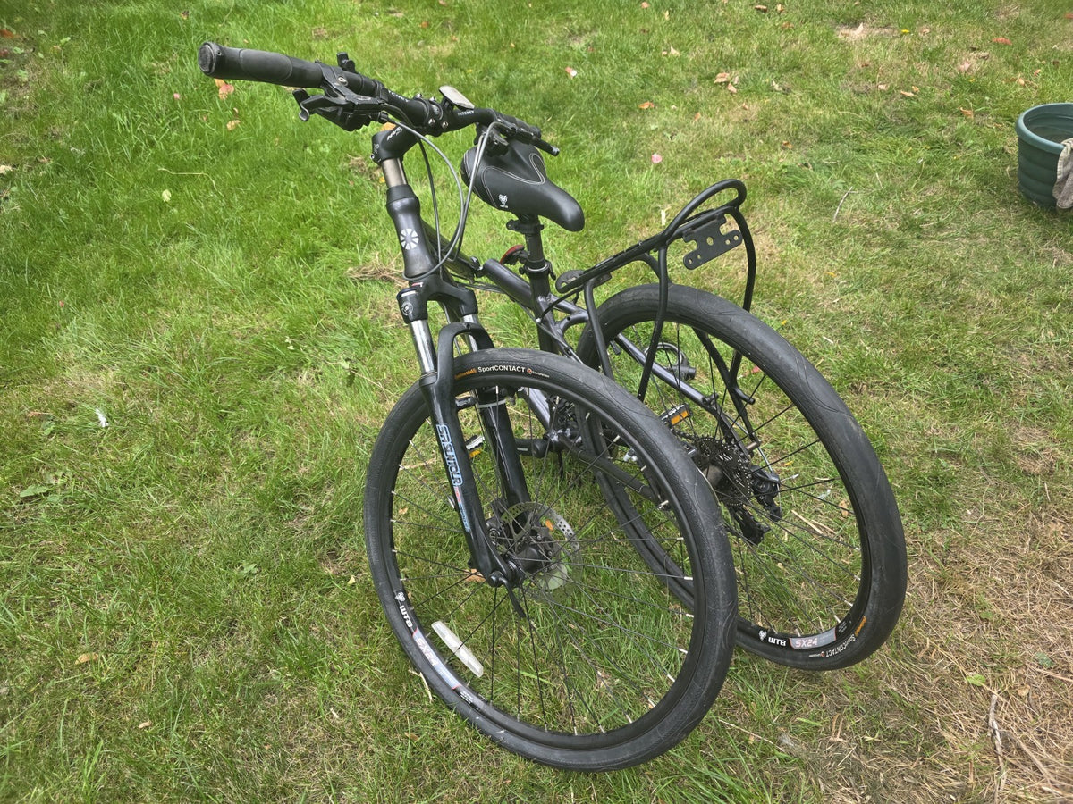 Dahon Matrix 2011 Full Size Folding Bike, 26' Wheel, Disk Break