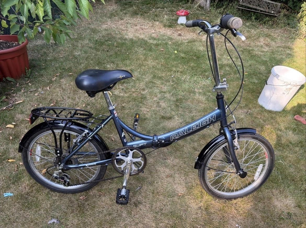 Raleigh Swift Folding Frame Bike