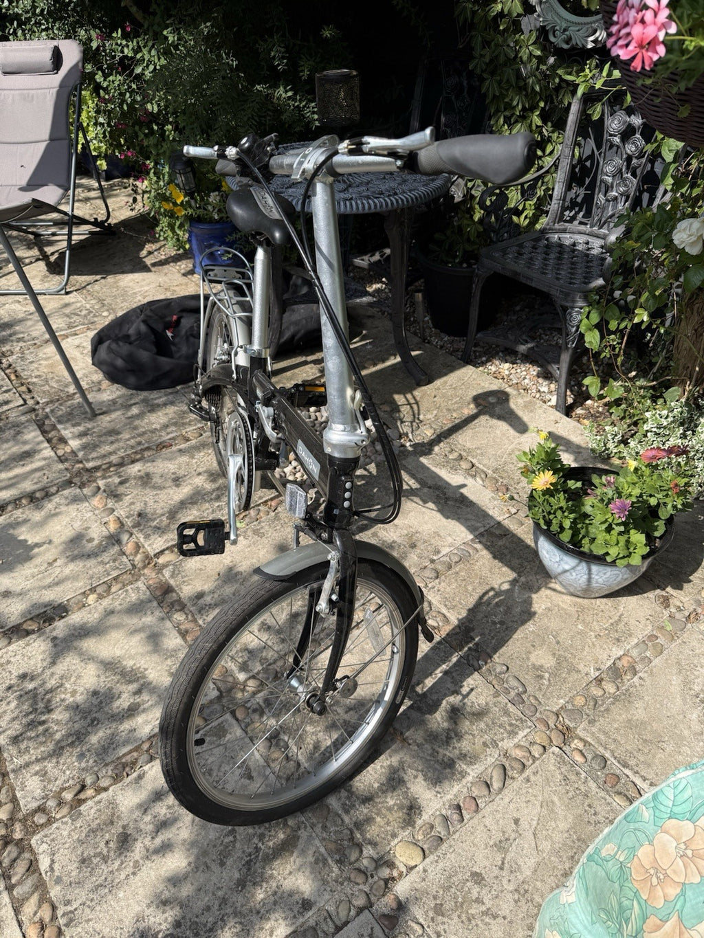 Dahon Eco C7 Folding Bike with 7 gears + storage bag