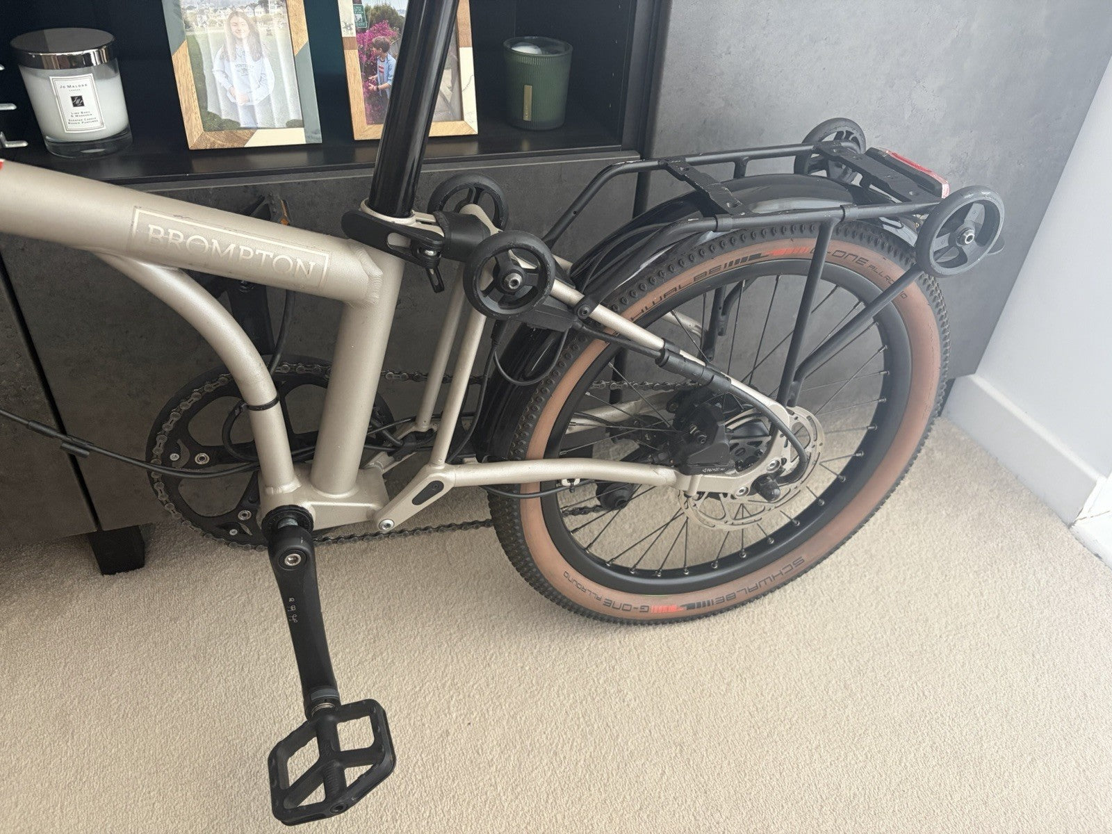 Brompton G Line 4 Speed Traildust White Folding Bike Excellent Condition