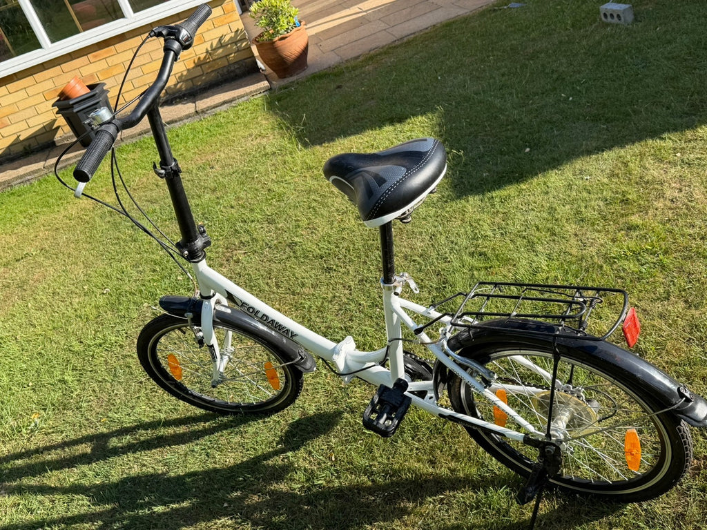 Tiger Foldaway Folding Unisex Bike, White, Six Speed, 20inch wheels.