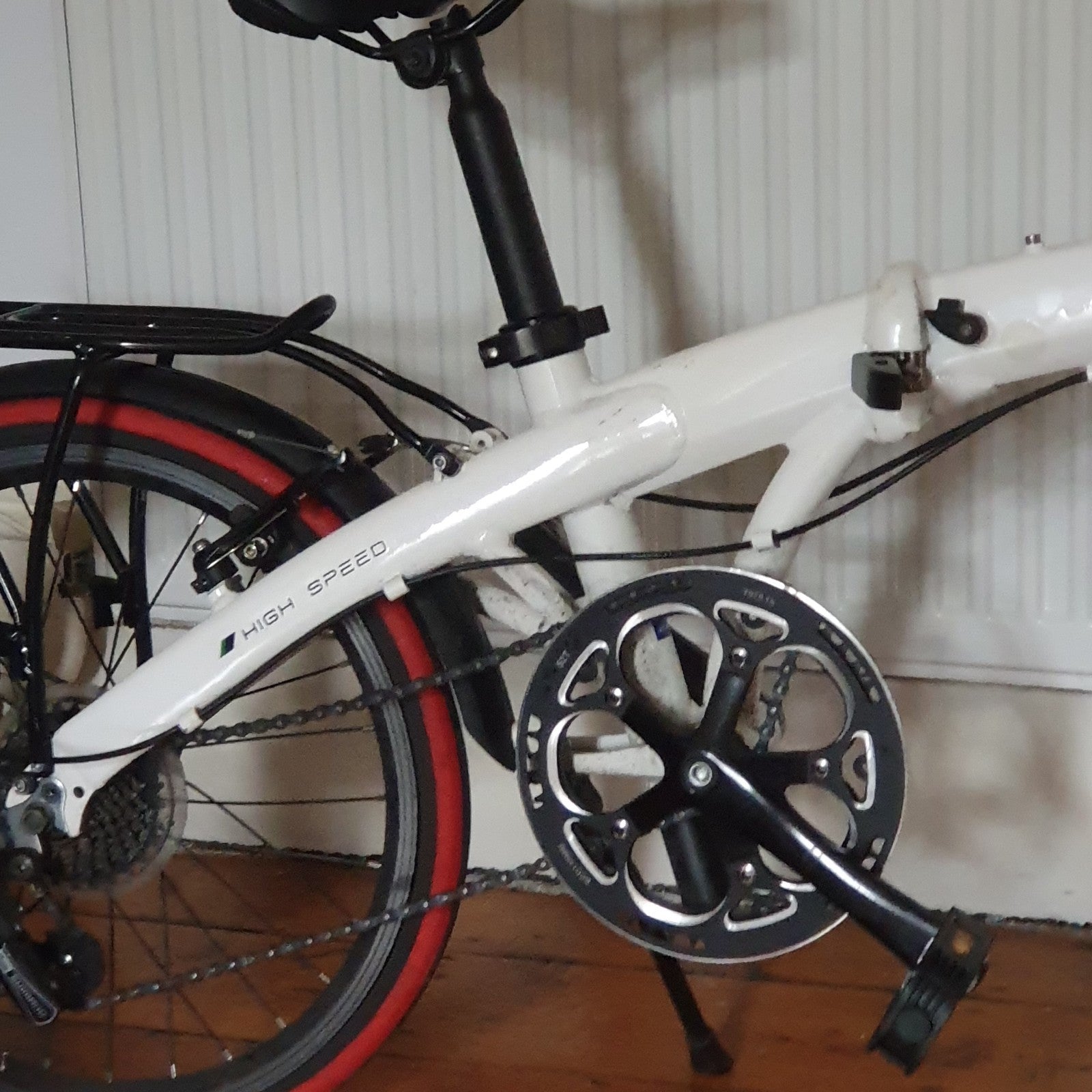 Ecosmo 20" folding bike 6-speed  Shimano RevoShift  Wheels Needs Inflating