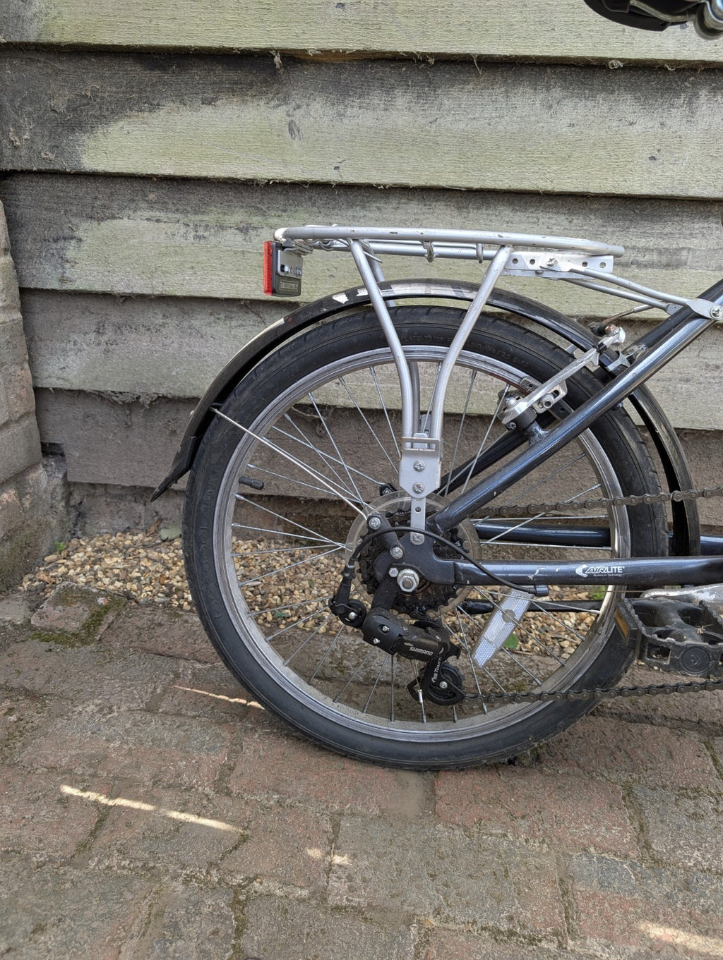 Raleigh Evo 7sp Folding Bike Aluminum Frame, 20" Wheels, 7-Speed with Revo Grip