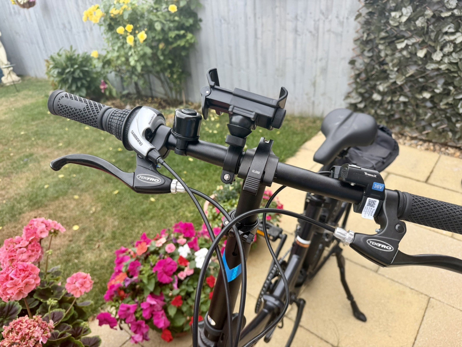 Raleigh Stow Way Compact Lightweight Folding  Bike