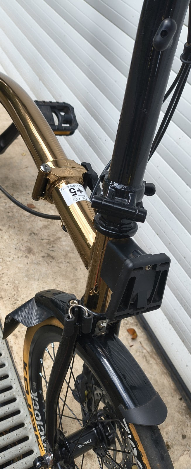 Avro Folding Bike, 16'' Wheels, 9 Speed, Disc Brakes. Alternative To a Brompton.