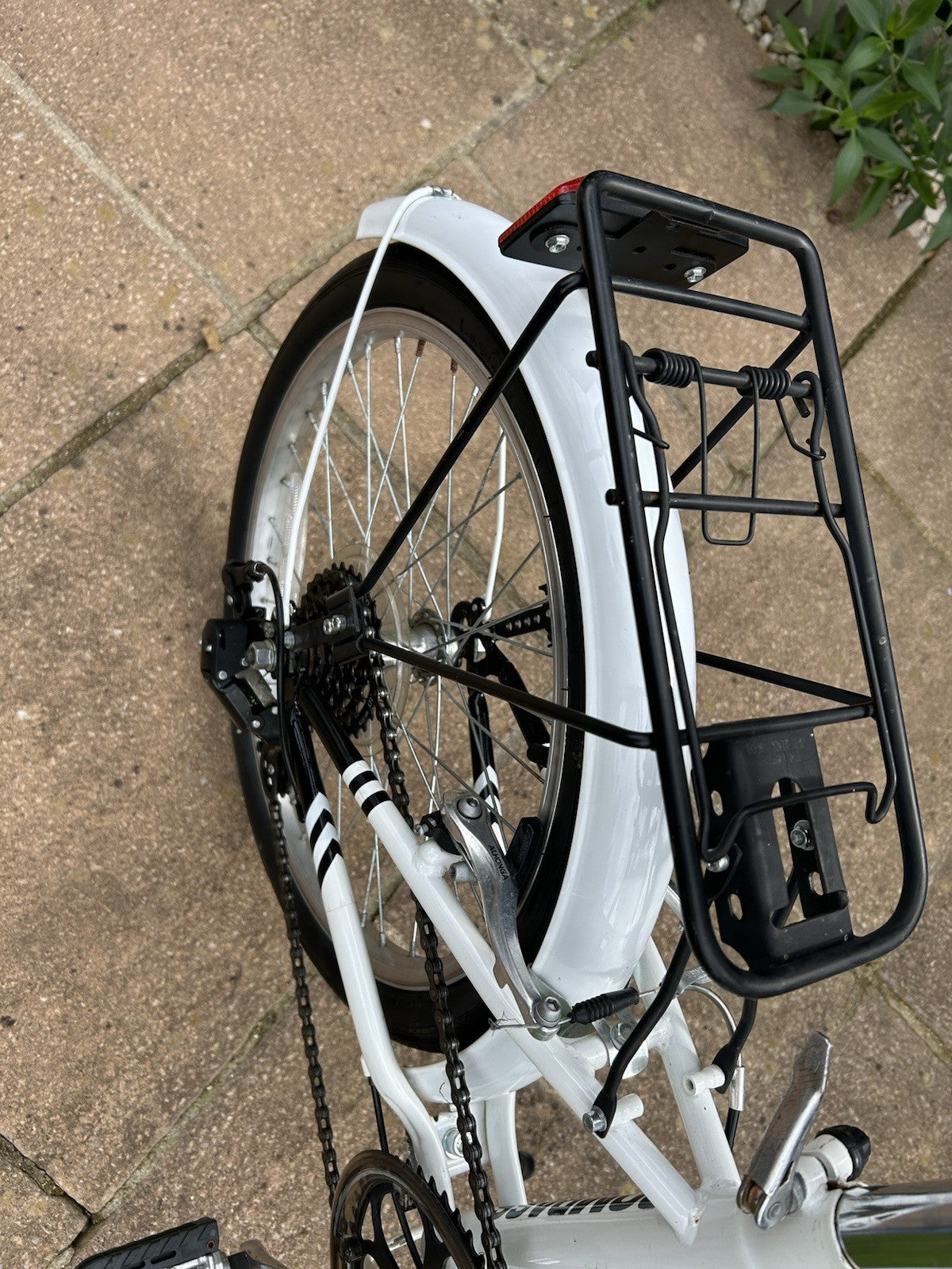 Compass ‘Northern’Folding Bike 20in 6-Speed White/Black Rack Mudguards Kickstand