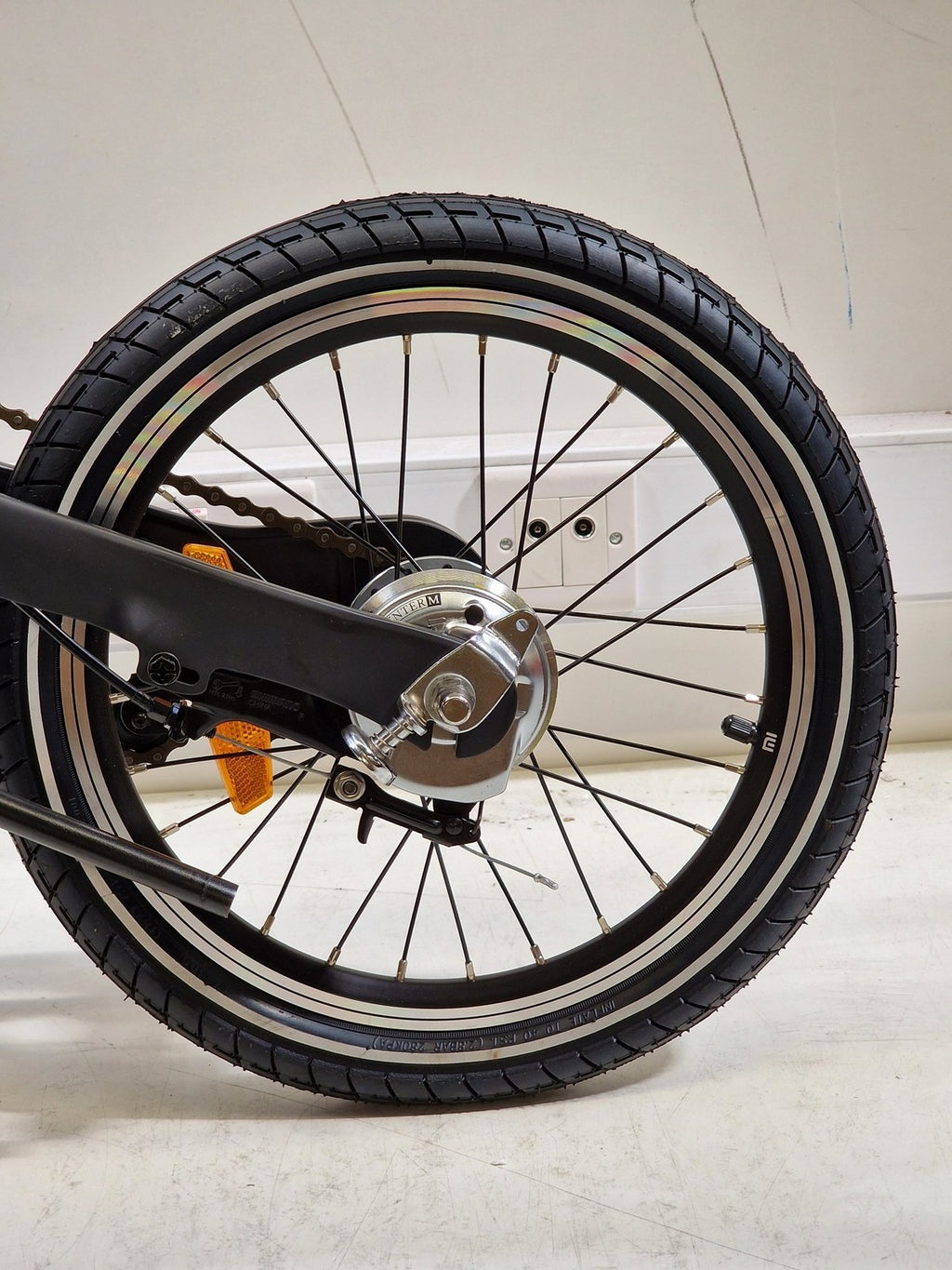 Xiaomi Smart 250W Power 25km/h 16" Wheel TFT Display Folding E--Bike (Scratched)