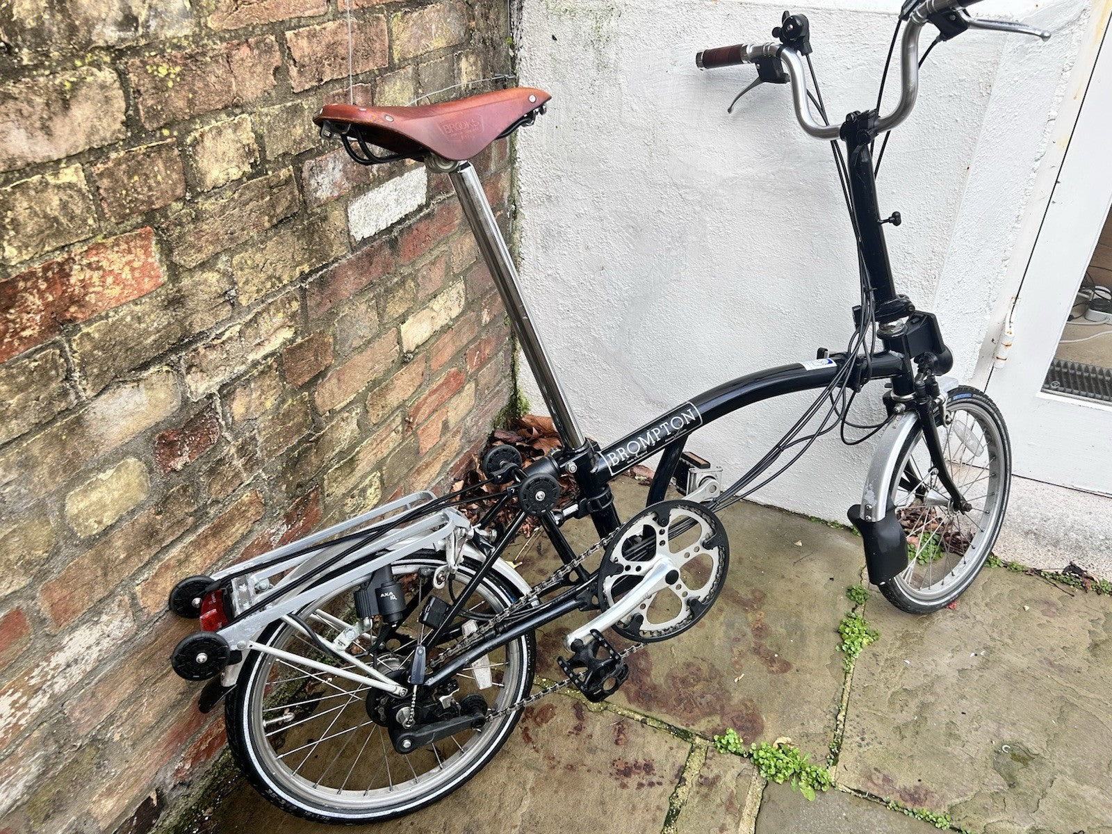 Brompton Folding Bike – 3 Speed – With Rack & Brooks Saddle – Good Condition