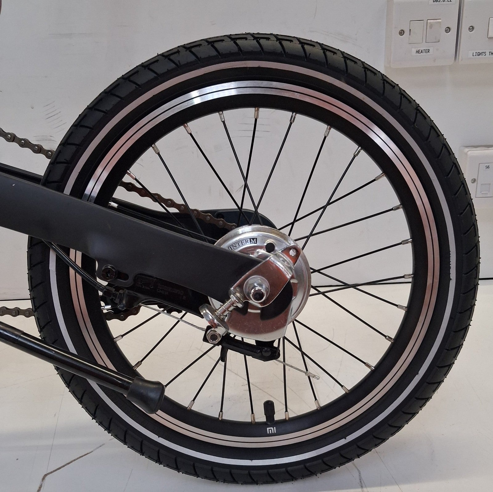 Xiaomi Smart 250W Power 25kmh 16" Wheel TFT Display Folding E--Bike (No Charger)