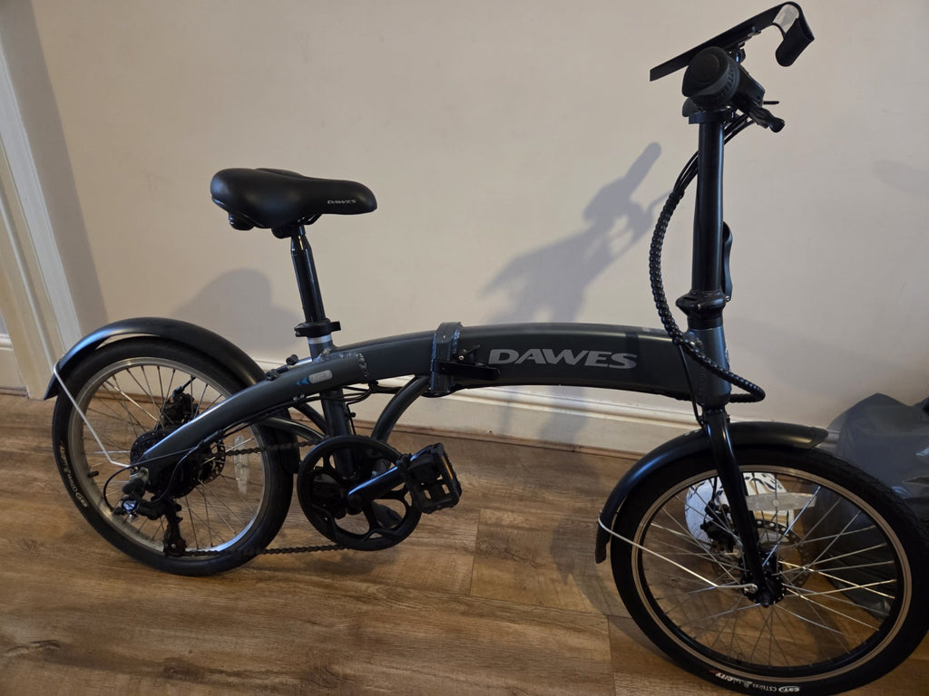 DAWES  Folding bike.