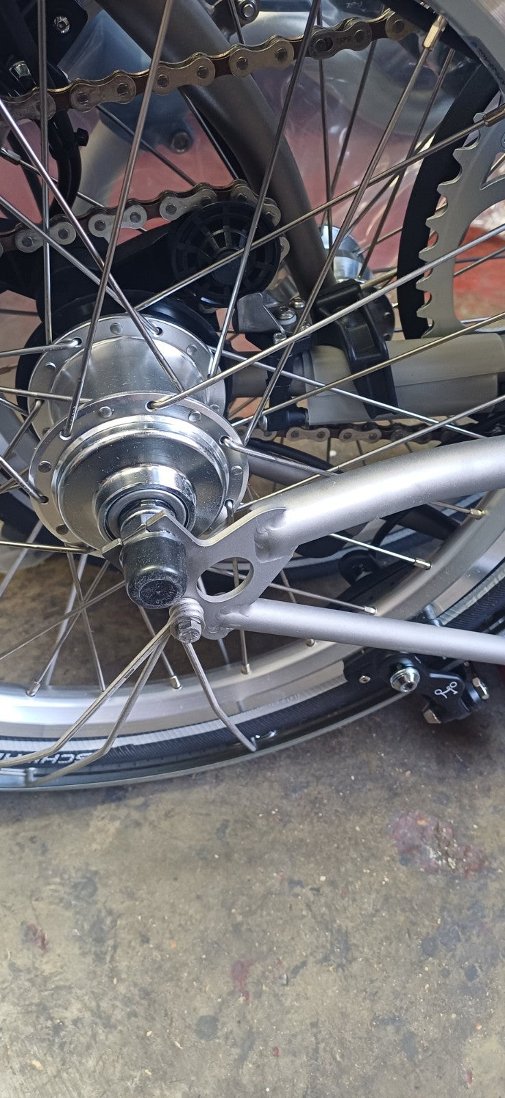 Brompton  M6L superlight cloud blue dynamo light titanium worldwide 🌐 shipping