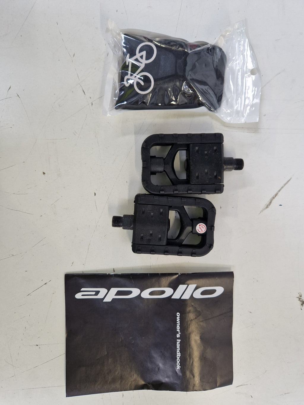 Apollo Transport Compact Folding 20" Wheels Steel Frame 6-Speed Bike - Navy A