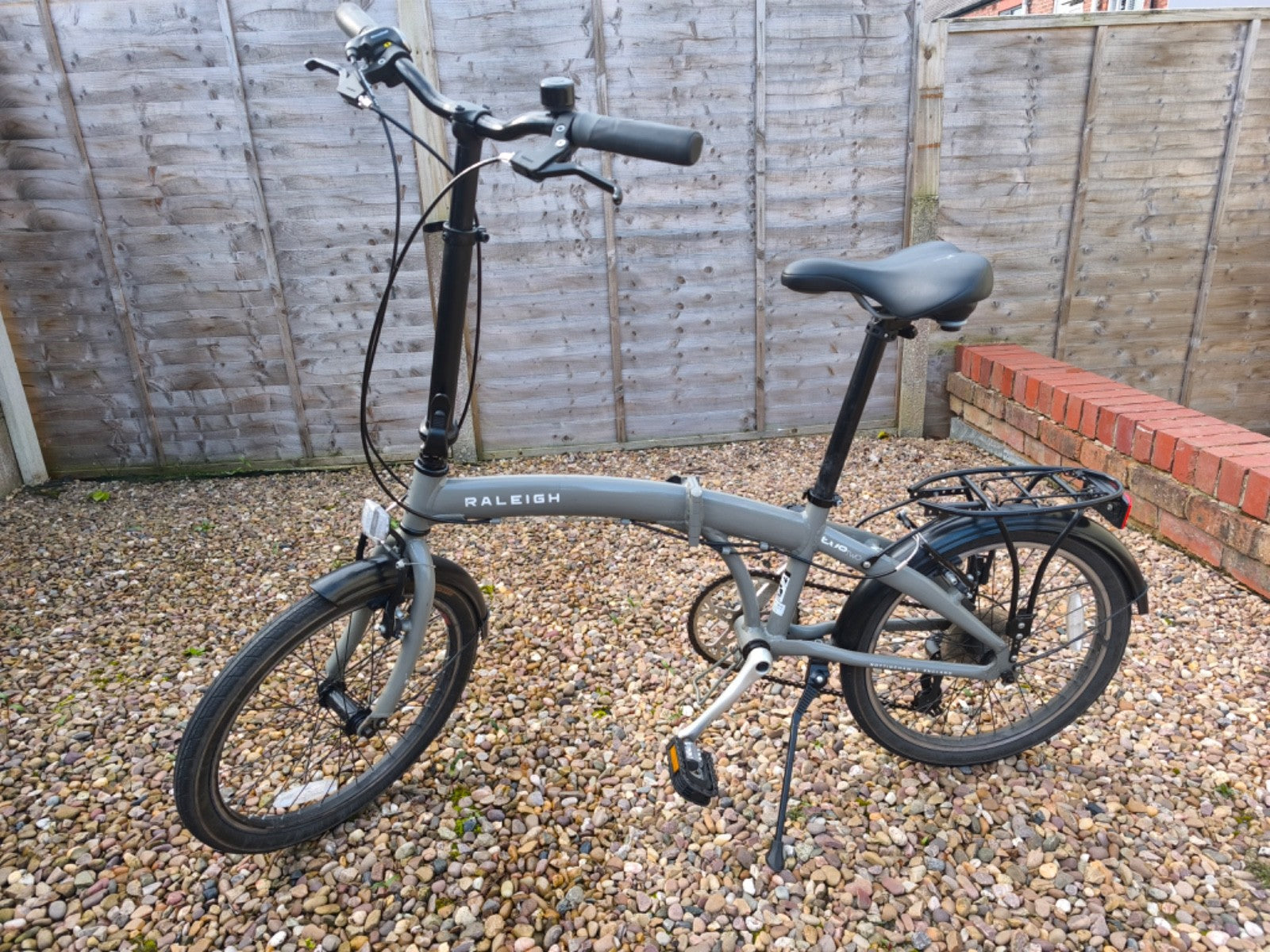 Raleigh Evo 2 Folding Bike - Grey - 7 Speed (Very Good Condition)