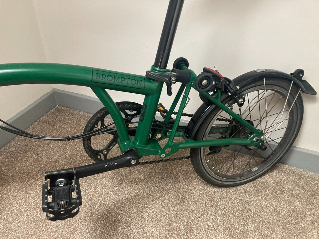 Brompton 2024 Brompton C Line M6L Black Edition Folding Bike - Racing Green