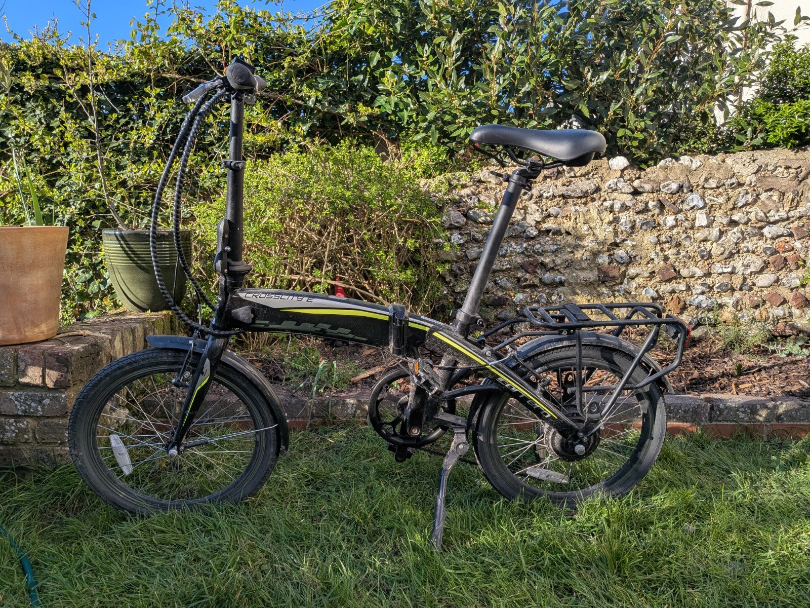 CARRERA CROSSCITY E FOLDING BIKE USED ONCE IN VERY GOOD CONDITION