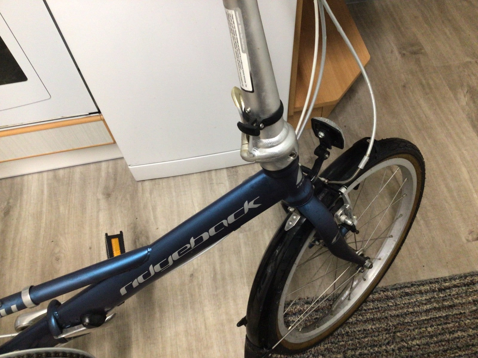 RIDGEBACK FOLDING BIKE IN STOREAGE BAG NEVER USED