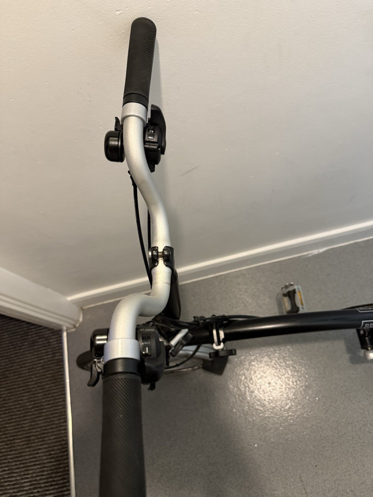 Bromptons 6 Speed 2020 Model with Dynamo Lights Excellent Condition