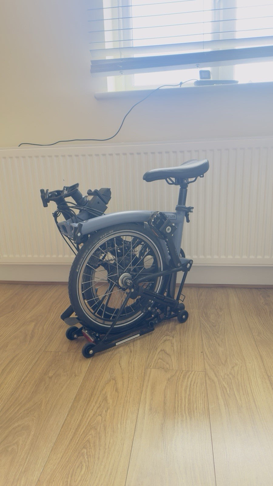 Brompton Folding Bike 16in Grey/Black Rear Rack Mudguards Front Bag