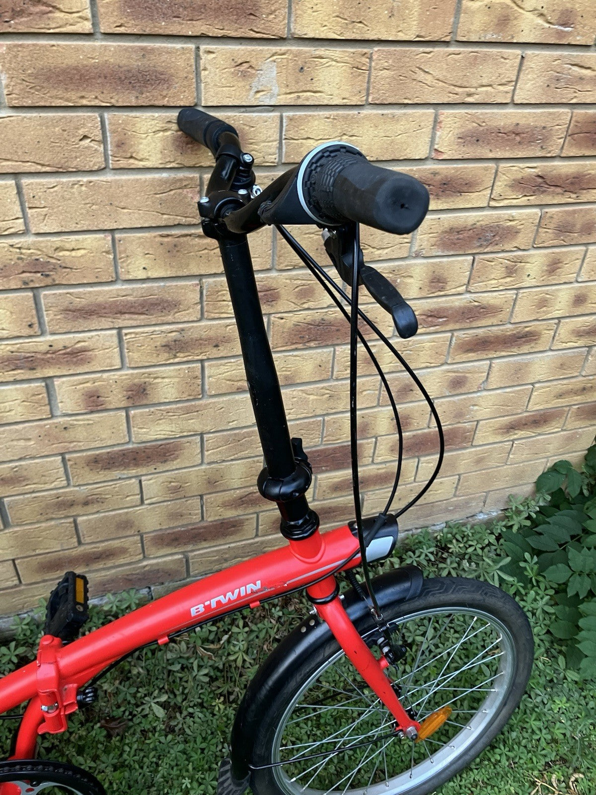 BTWIN Folding Bike 20″ | Urban Commuter Bicycle | 6-Speed Bike | Great for City