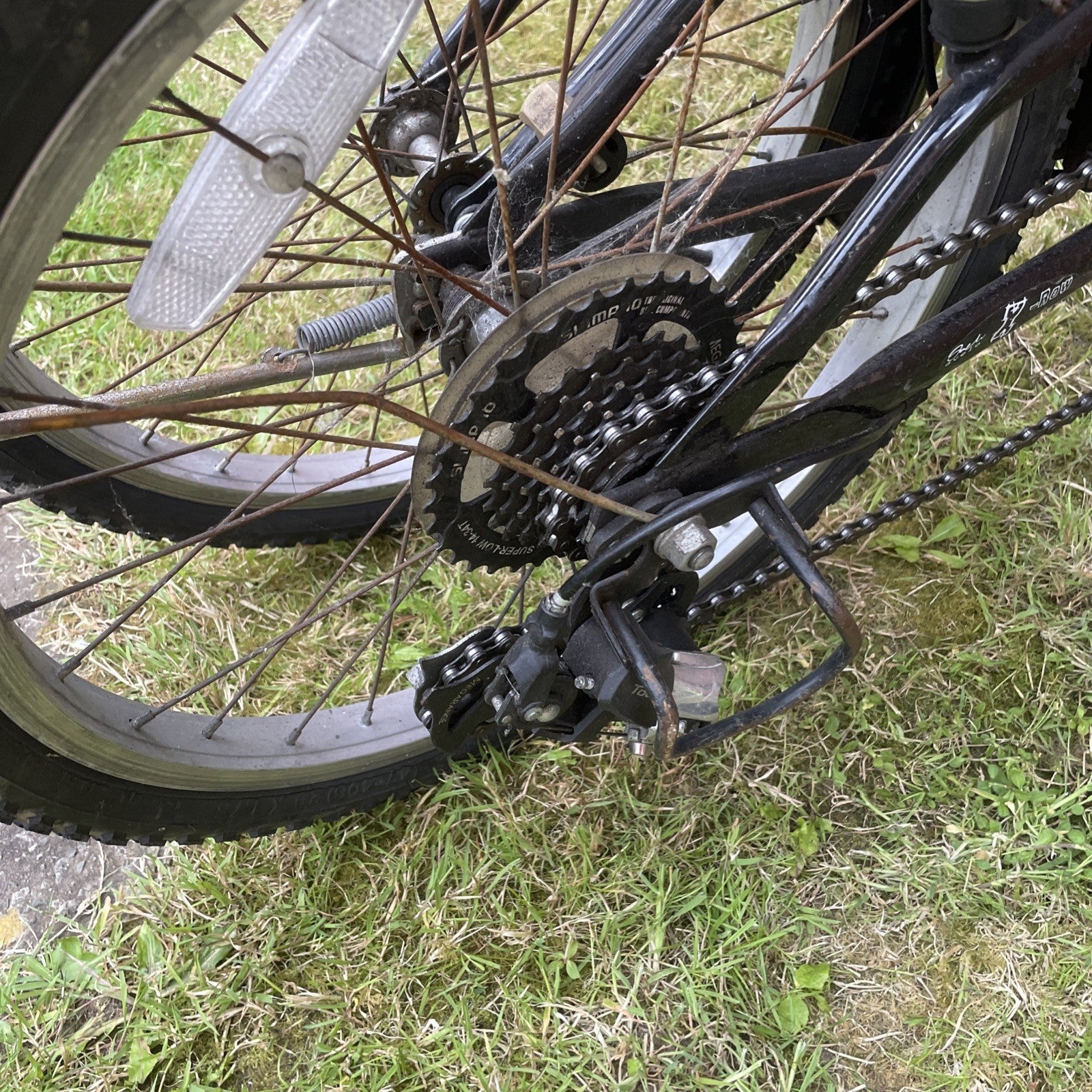 avelo x row folding bike 24-inch wheels