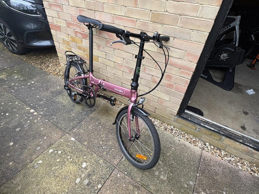 Dahon Mariner D8  8-Speed Folding Bike Pink
