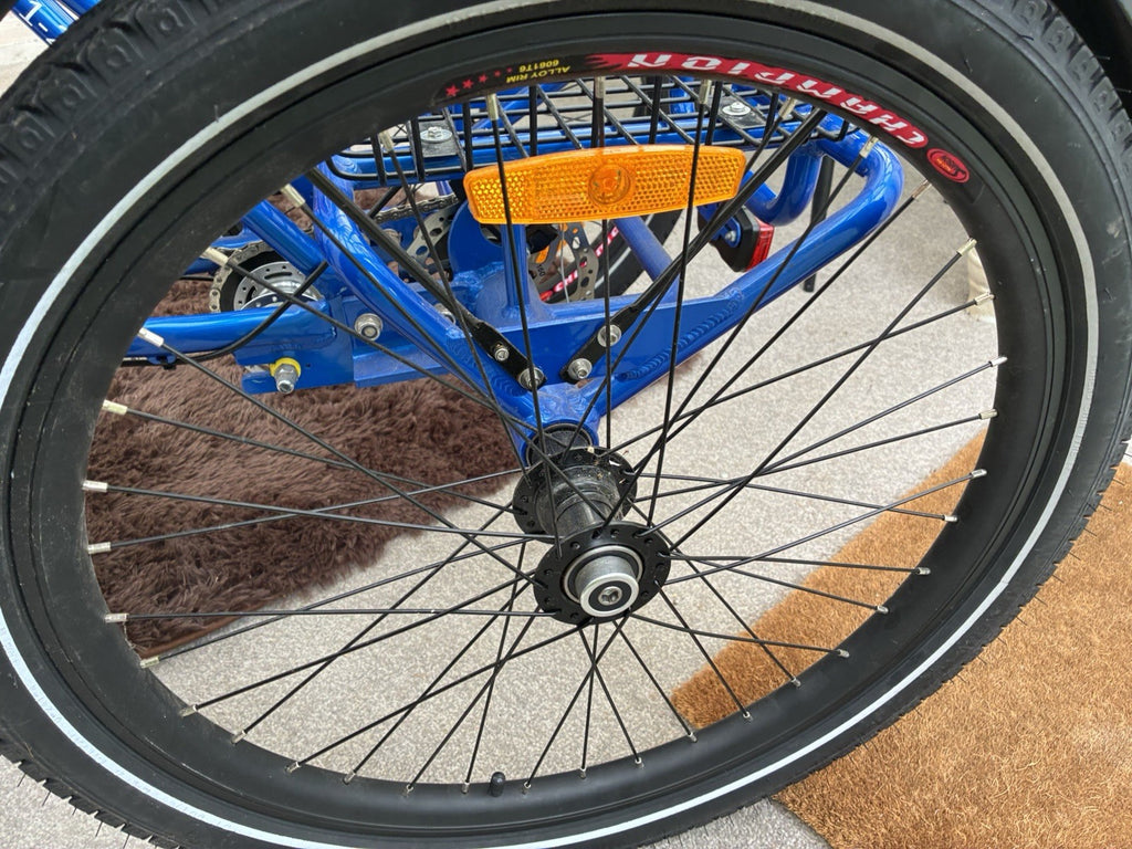 Yorvik Elite 3 Wheel Trike Folding Bike With Basket
