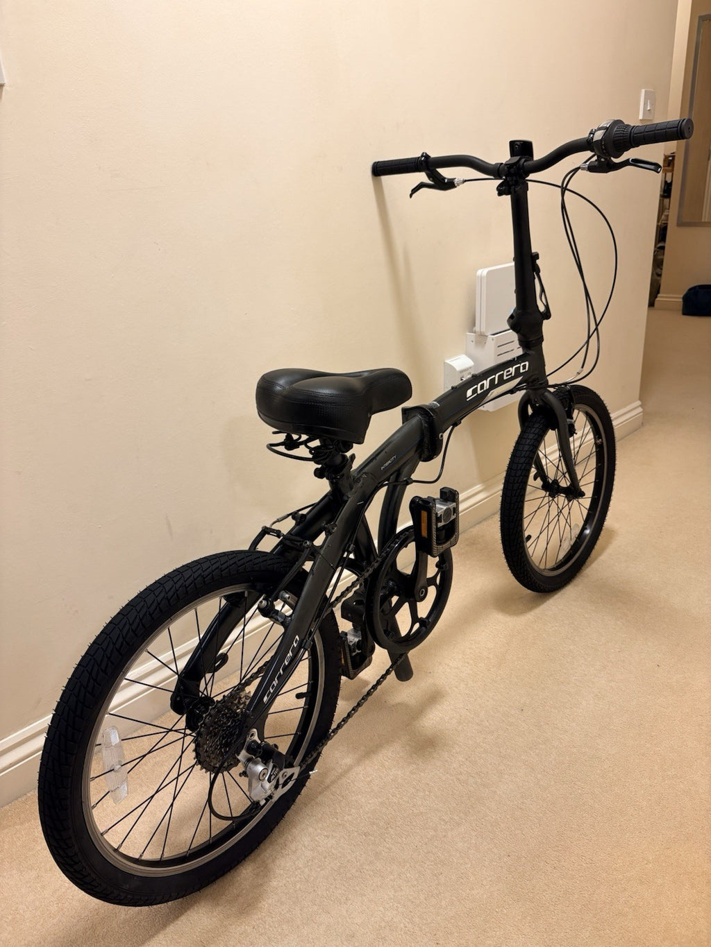 Carrera Intercity 8-Speed 20'' Wheels Folding Bike Black Excellent Condition