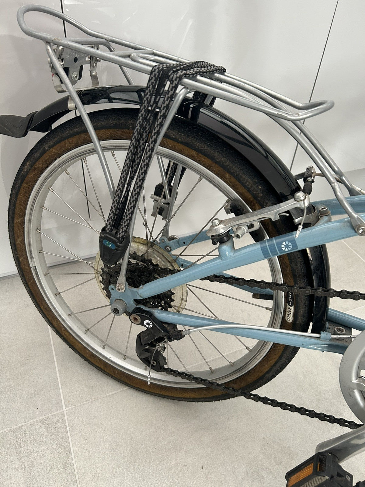 Dahon speed Folding Bike Unisex  (Excellent Condition)