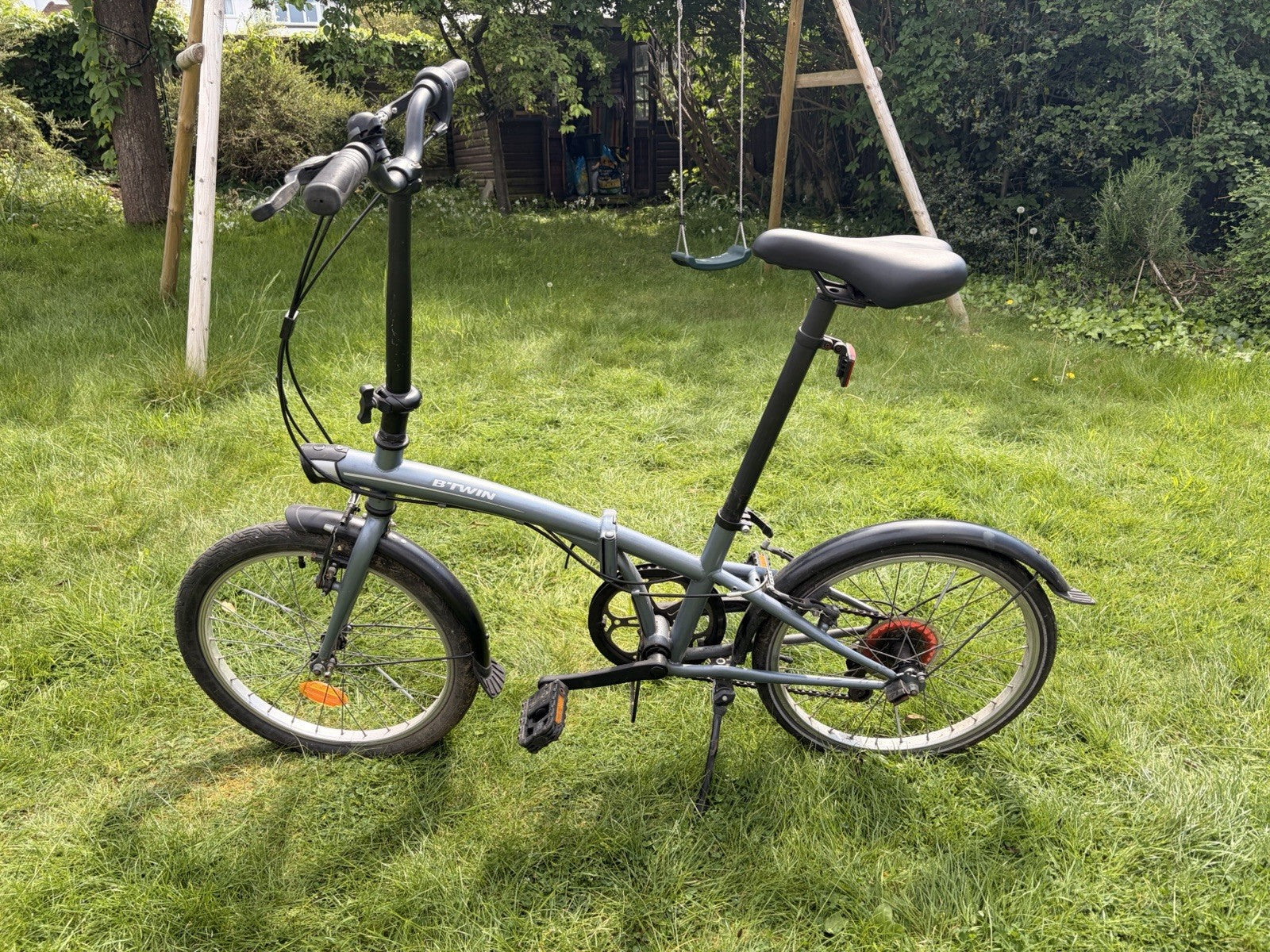 B'Twin Folding Bike Dark Blue Decathlon 20" Wheels Used