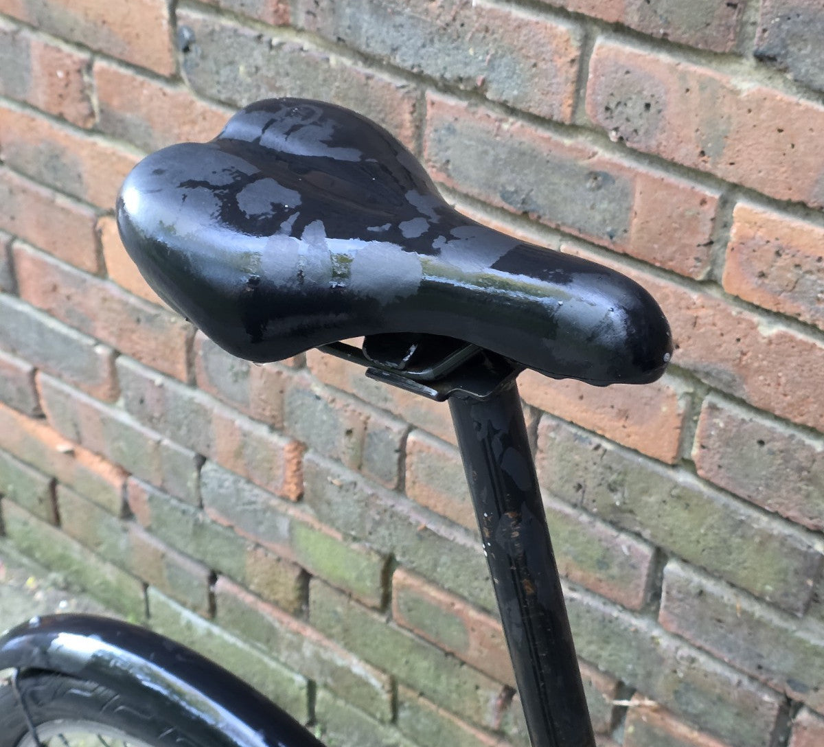BTWIN FOLD UP BIKE (20" WHEELS)
